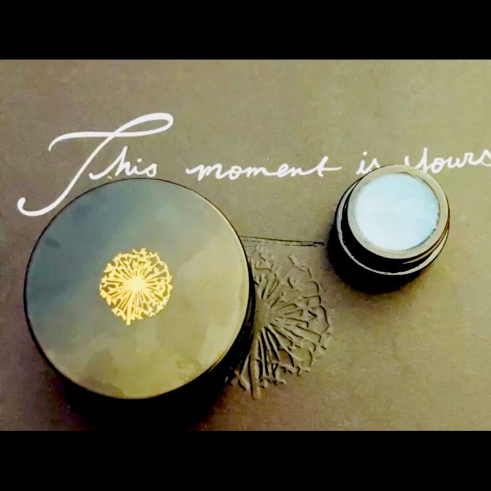 May Lindstrom The Blue Cocoon Sample